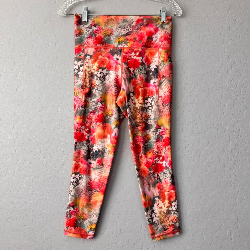 Athleta Salutation Stash Pocket Imprinted Floral‎ Print 7/8 Tight Leggings Small